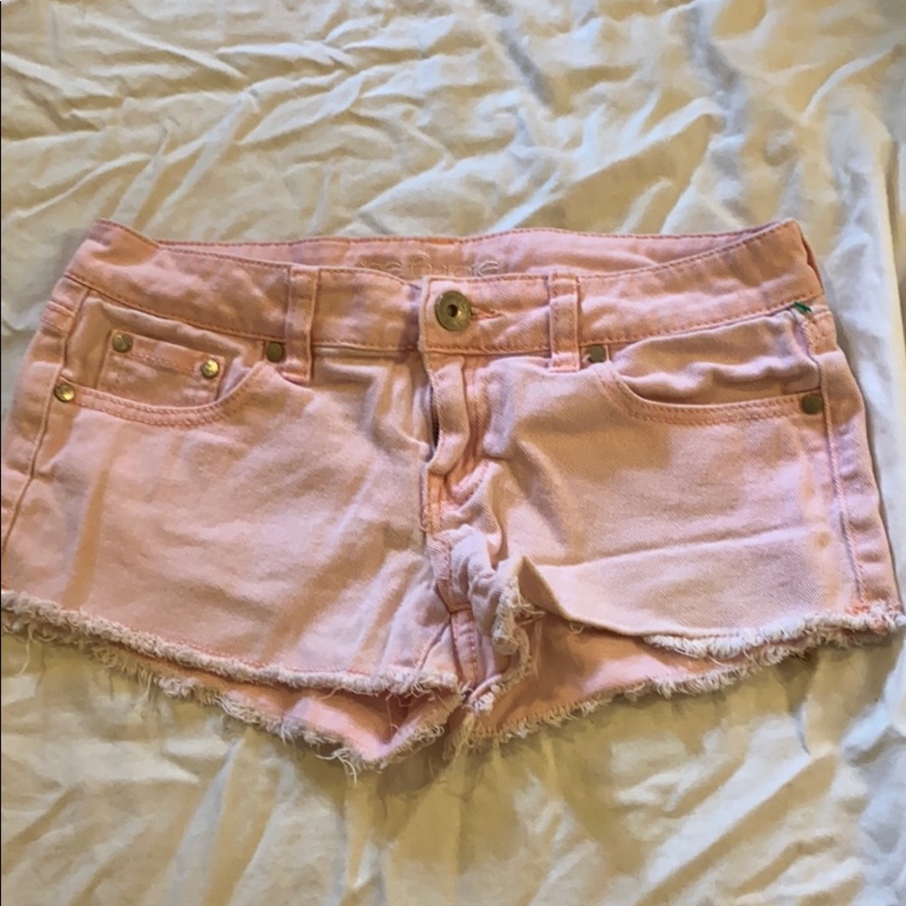 pink shorts